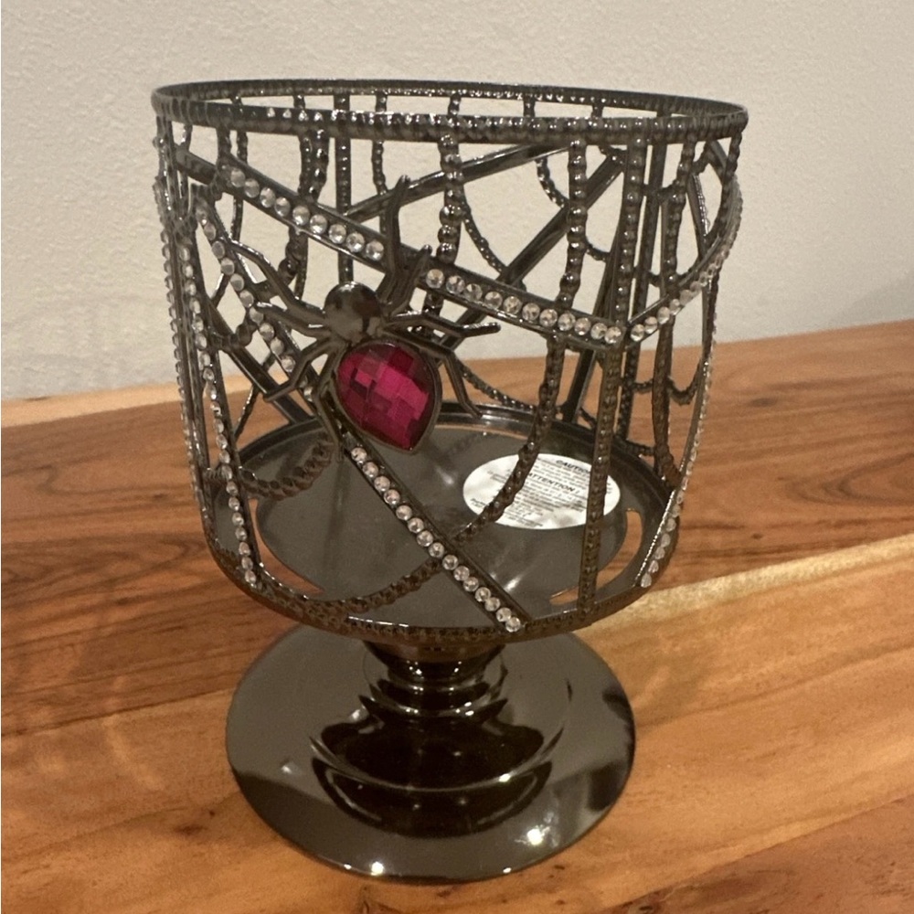 Bath & Body Works: Halloween Purple Spider Sequin 3-Wick Candle Sleeve - Picture 1 of 4